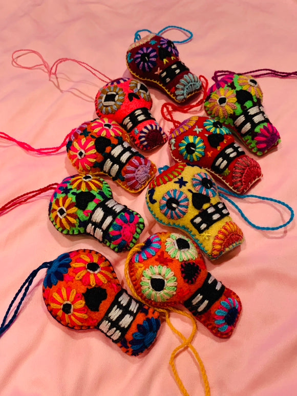 Pompones Calaveritas