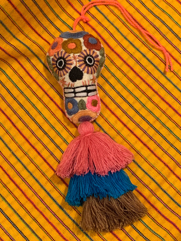 Pompones Día de los Muertos